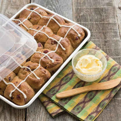 Nordic Ware Naturals Quarter Sheet with Lid