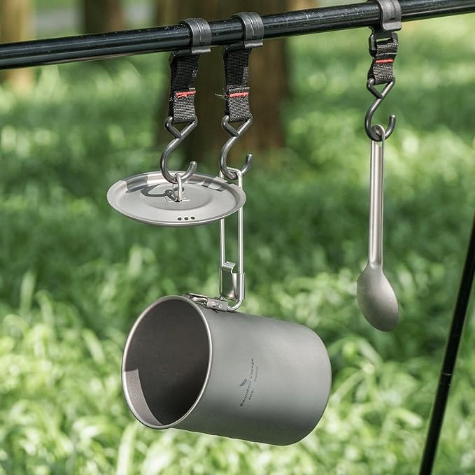 iBasingo 900ml Titanium Camping Cup with Lid Lightweight Portable Camping Pot for Backpacking Hiking Travel Cookware with Stainless Steel Foldable Handle, Ideal for Coffee, Soup, Cooking Ti2040C