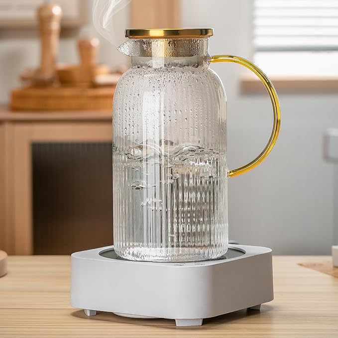 Buaic Glass Pitcher with Lid, 68 oz/2 Liter Classic Vertical Stripes Water