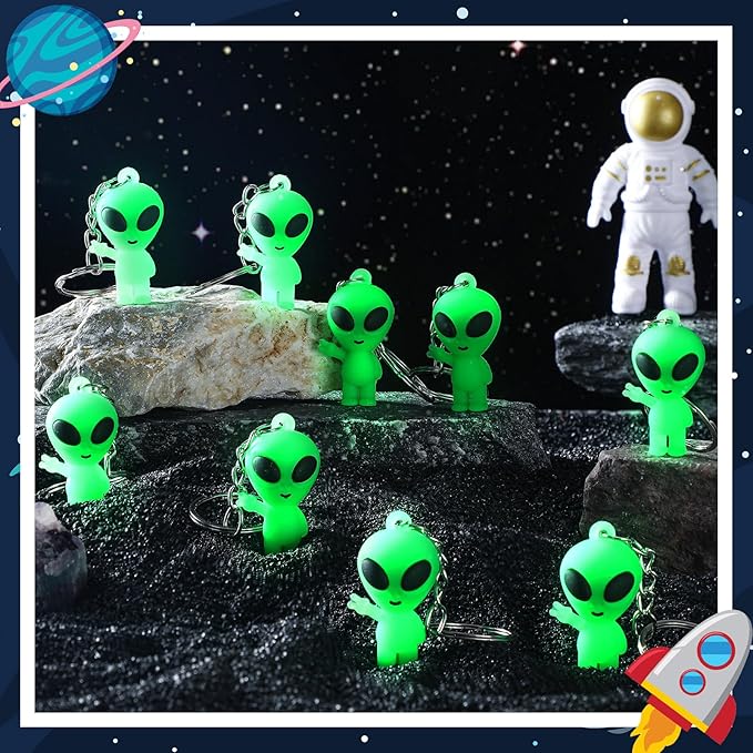 12 Pcs Alien Party Favors Alien Keychains Glow in The Dark Space Keychain Mini Aliens Figures Little Bulk Gift Prizes Goodie Bag Piñata Halloween Stuffers for Music Festival Easter (Green)