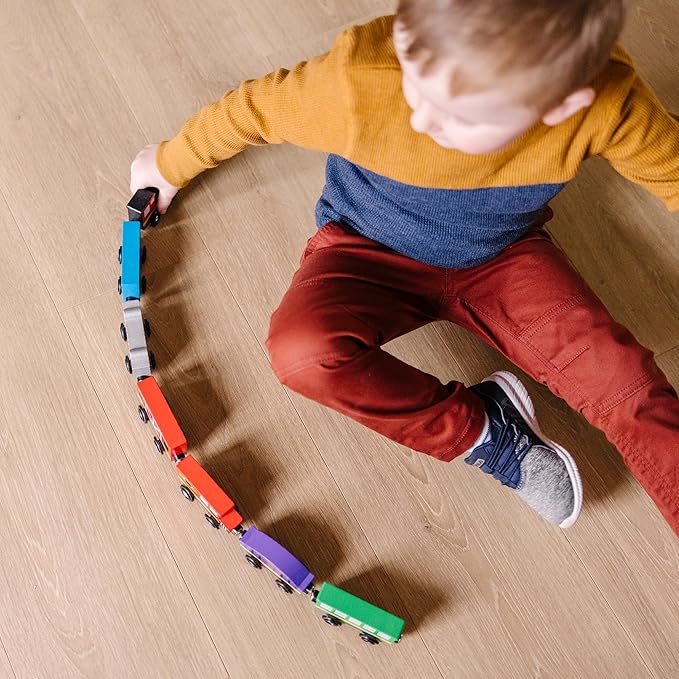 Melissa & Doug Wooden Magnetic Train Cars - 8 Piece Educational and Skill-Building Wooden Toy for Boys and Girls