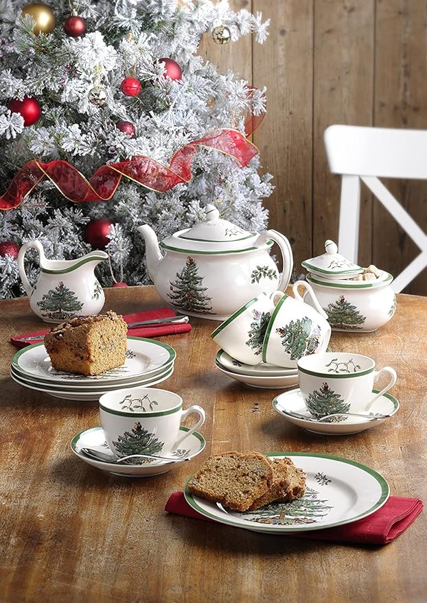 Spode Christmas Tree Luncheon Plate, 9-Inch Porcelain Dinner & Appetizer, Holiday-Themed Serving, Microwave & Dishwasher Safe, Festive Collectible Seasonal Dining Plate for Christmas Entertaining