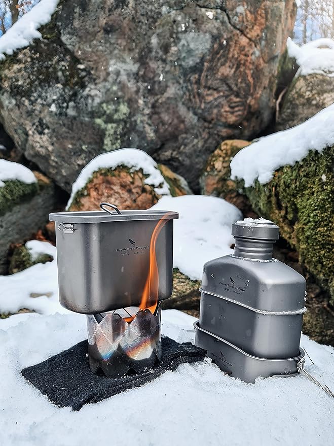 iBasingo Titanium Canteen Mess Kit with Folding Handle Hanging Ring Ultralight Portable for Lunch Outdoor Camping Hiking