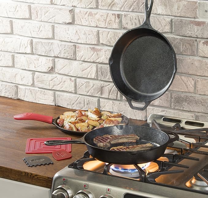 Lodge Cast Iron Set